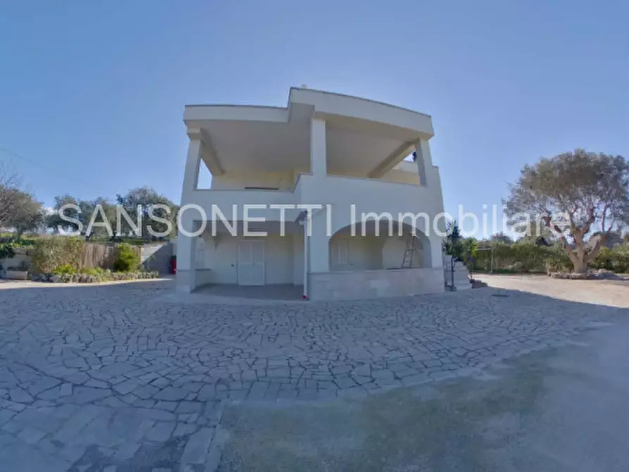 Immagine 71 di Villa in vendita  a Fasano