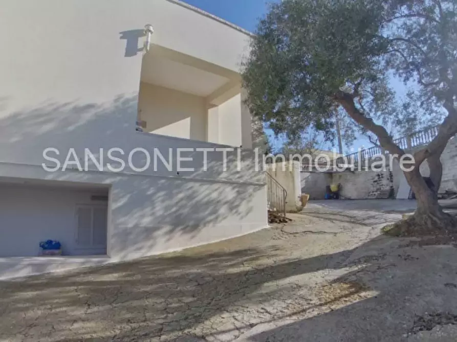 Immagine 77 di Villa in vendita  a Fasano