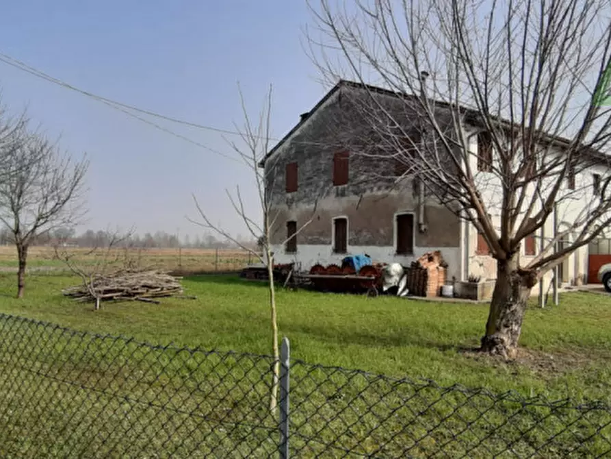 Immagine 6 di Rustico / casale in vendita  a Castelfranco Veneto