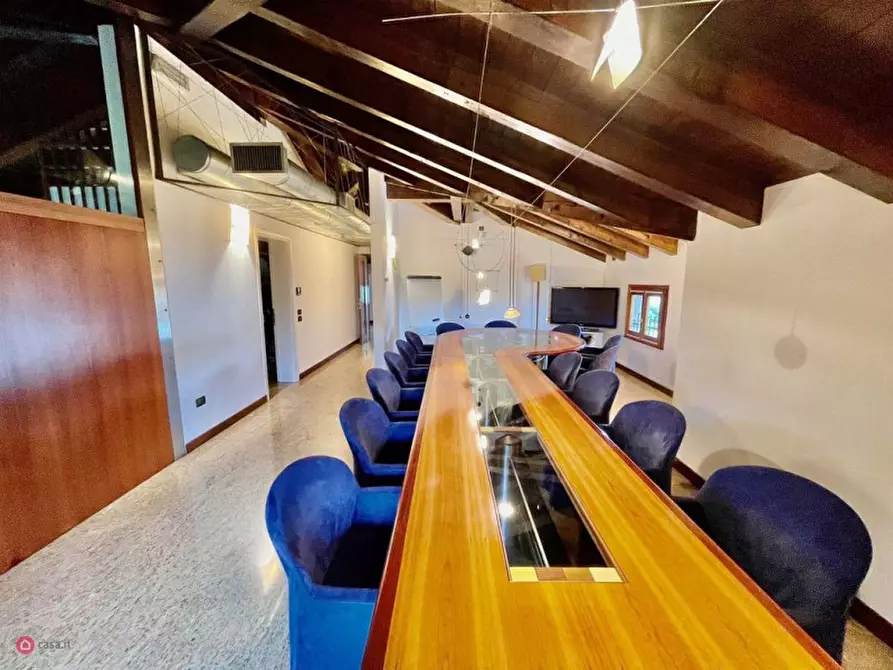 Immagine 2 di Ufficio in affitto  in VIA FRATELLI BANDIERA a Venezia