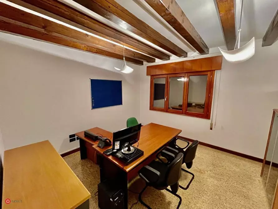 Immagine 5 di Ufficio in affitto  in VIA FRATELLI BANDIERA a Venezia