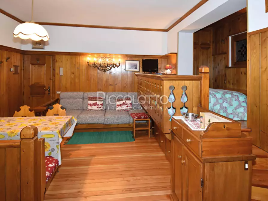 Immagine 5 di Appartamento in vendita  in Acquabona a Cortina D'ampezzo