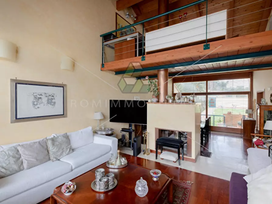 Immagine 9 di Casa bifamiliare in vendita  in Via Prato Lauro a Roma