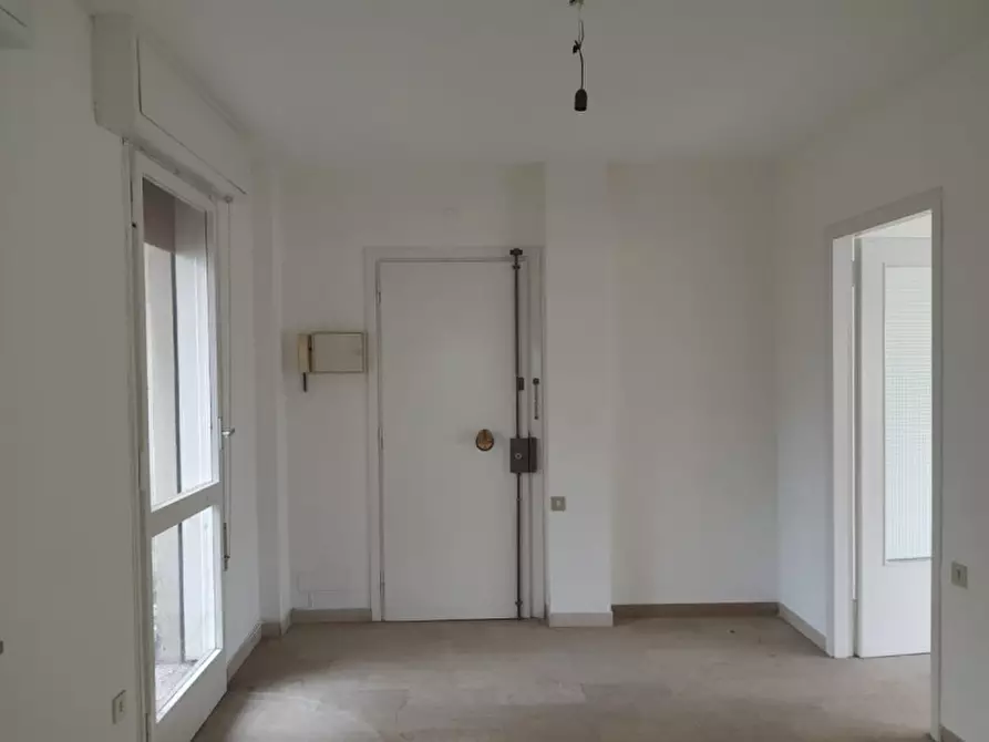 Immagine 6 di Ufficio in vendita  a Rovigo