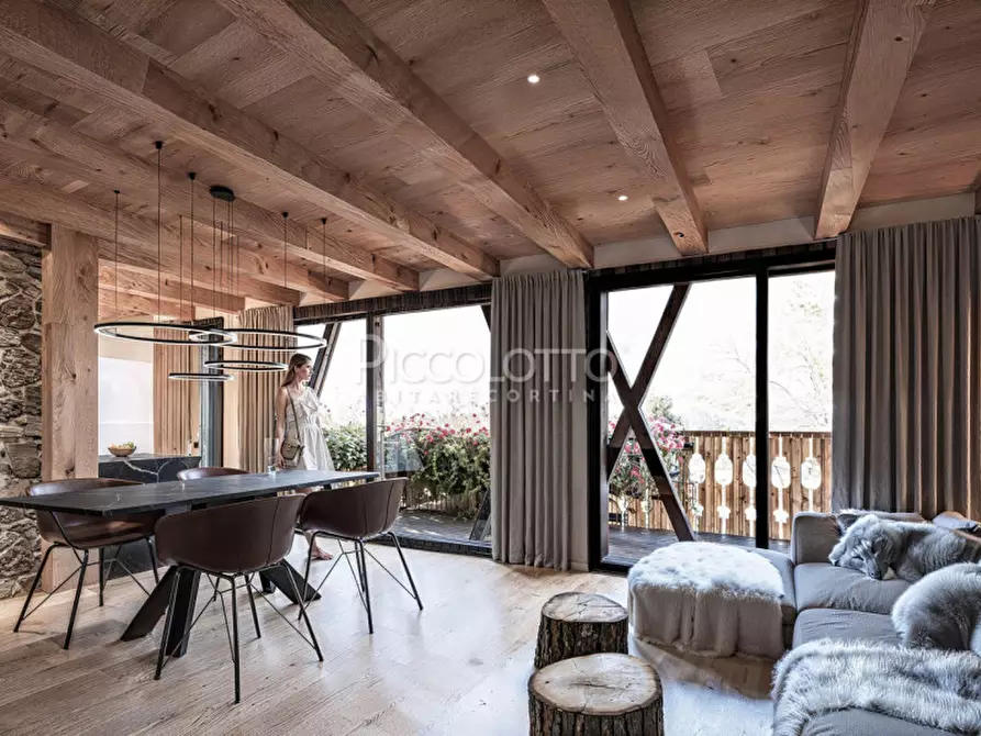 Immagine 11 di Appartamento in vendita  in Località Zuel a Cortina D'ampezzo