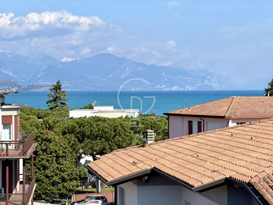 Immagine 13 di Villa in vendita  in Via G. Pascoli a Desenzano Del Garda