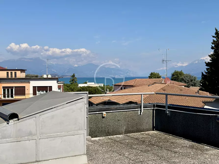 Immagine 17 di Villa in vendita  in Via G. Pascoli a Desenzano Del Garda