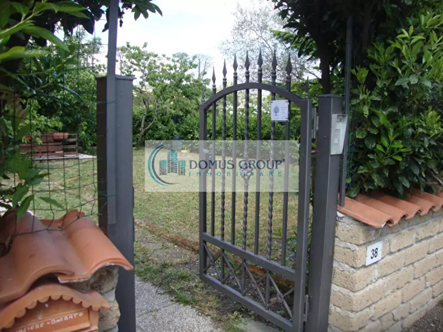 Immagine 2 di Casa bifamiliare in affitto  in via Monterosi a Trevignano Romano