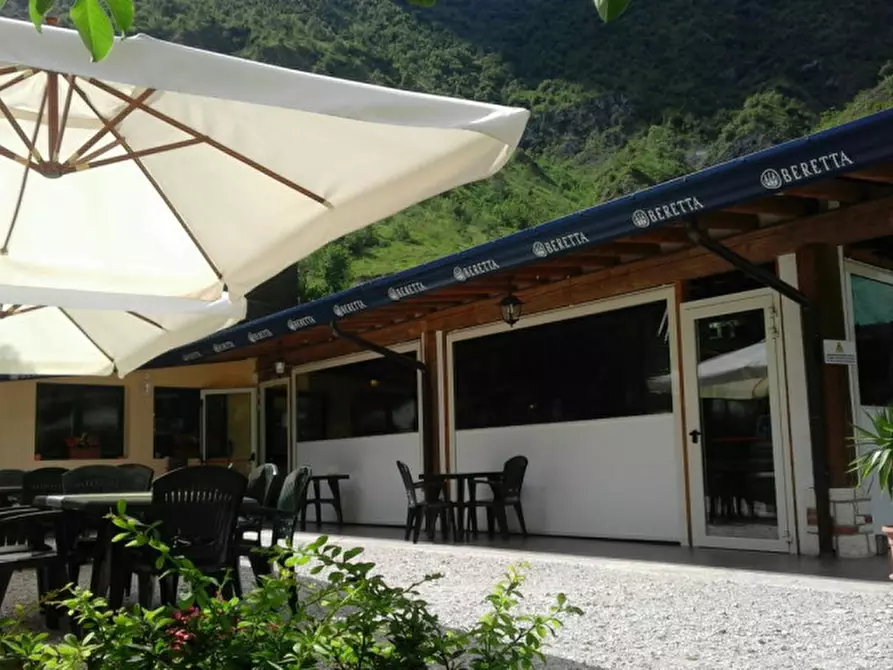 Immagine 2 di Attività commerciale in vendita  a Lodrino