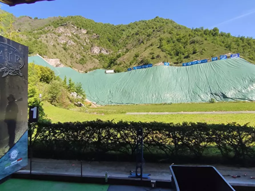 Immagine 18 di Attività commerciale in vendita  a Lodrino