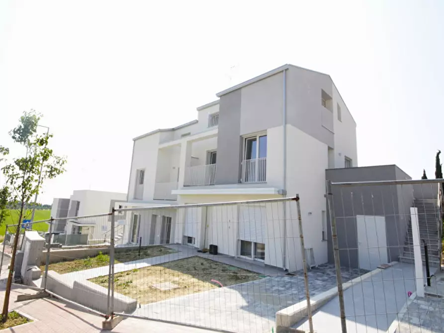 Immagine 21 di Appartamento in vendita  in via Ca'Gallo a Misano Adriatico