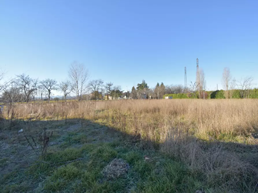 Immagine 11 di Terreno in vendita  a Parma