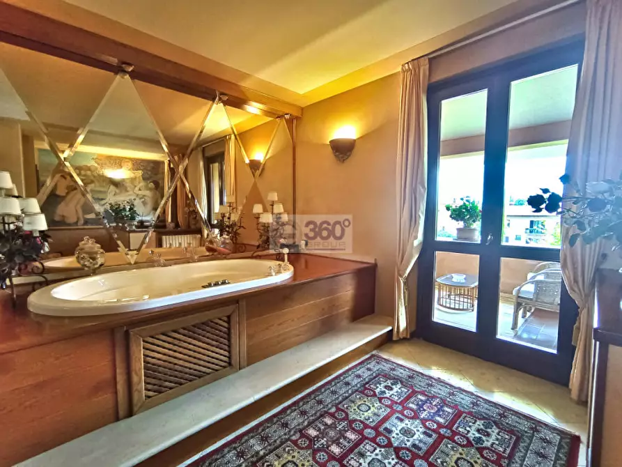 Immagine 18 di Villa in vendita  in Via Del Santolino a Gussago