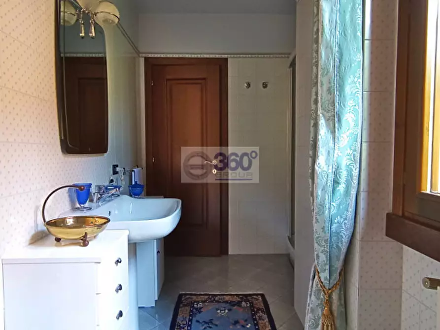 Immagine 26 di Villa in vendita  in Via Del Santolino a Gussago