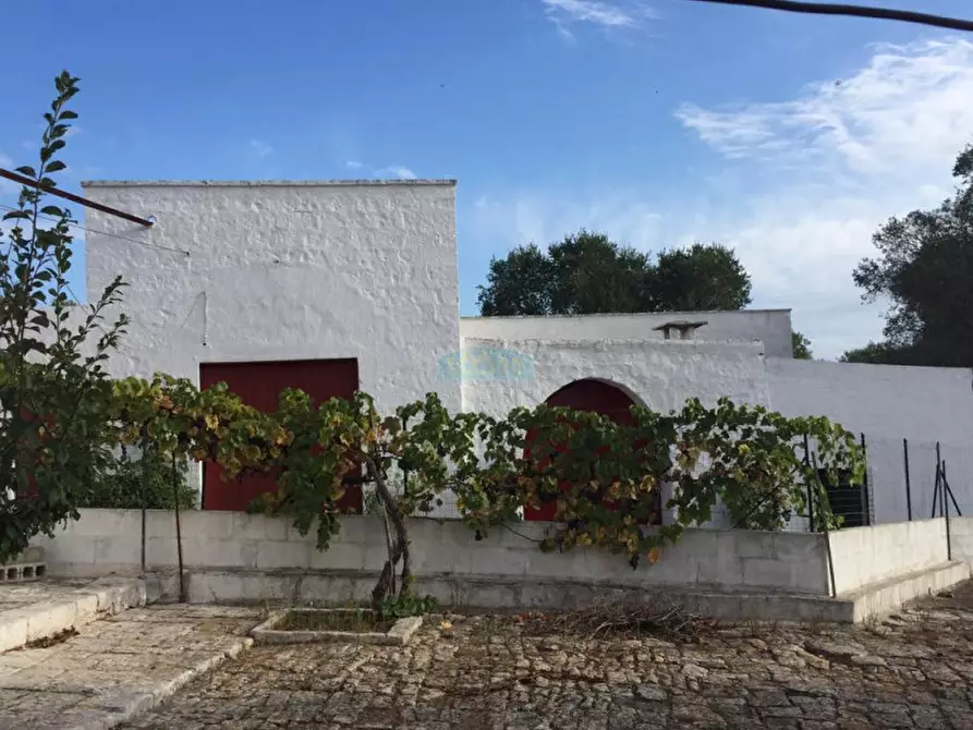 Immagine 1 di Rustico / casale in vendita  in Contrada Chiobbica a Ostuni