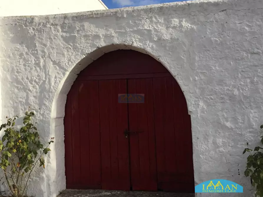 Immagine 3 di Rustico / casale in vendita  in Contrada Chiobbica a Ostuni