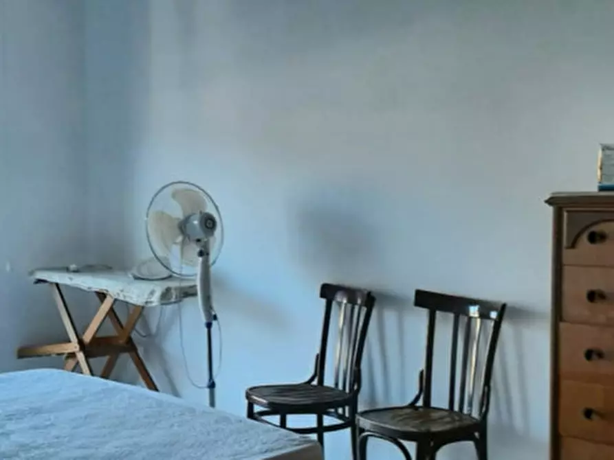 Immagine 6 di Appartamento in vendita  in VIA DEL LAVORO a Torre Del Greco