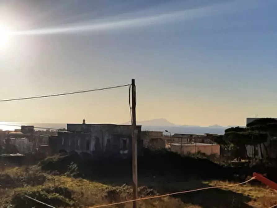 Immagine 12 di Appartamento in vendita  in VIA DEL LAVORO a Torre Del Greco