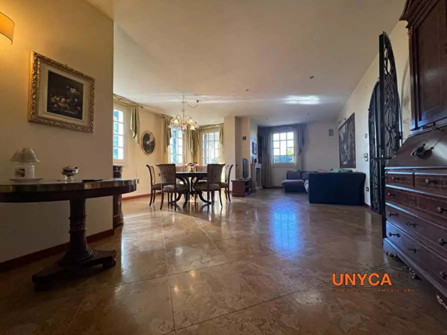 Immagine 2 di Villa in vendita  a Cervarese Santa Croce