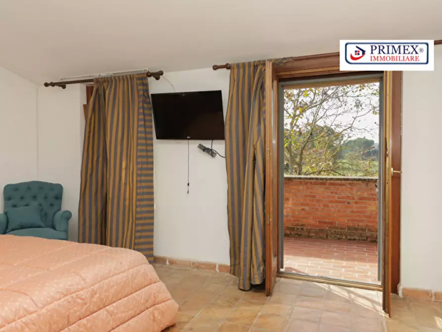 Immagine 11 di Villa in affitto  in via della giustiniana a Roma