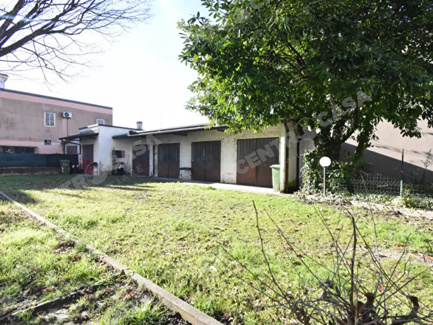 Immagine 10 di Appartamento in vendita  in Via Pio X a Legnago