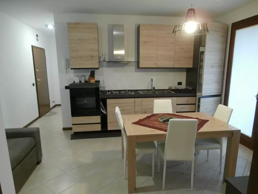Immagine 2 di Appartamento in affitto  a Breda Di Piave