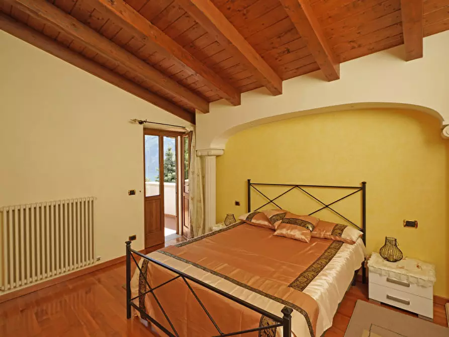 Immagine 16 di Villa in vendita  a Limone Sul Garda