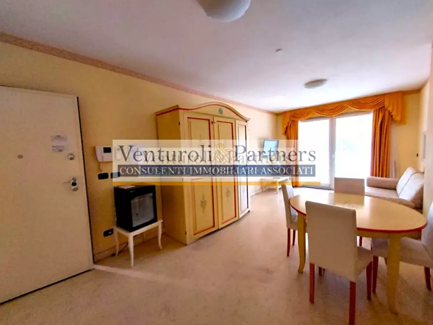 Immagine 32 di Appartamento in vendita  in via Brescia a Desenzano Del Garda