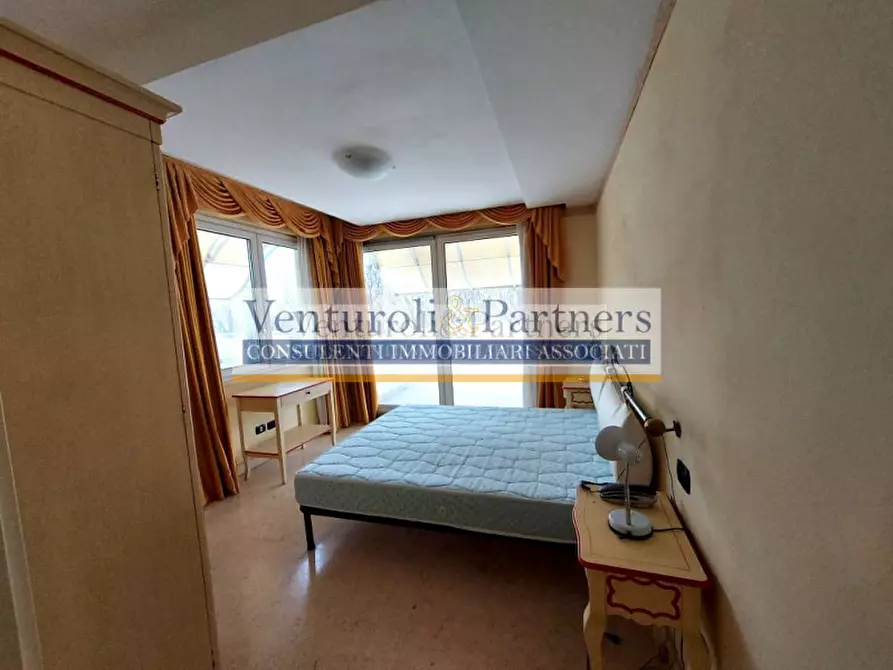 Immagine 40 di Appartamento in vendita  in via Brescia a Desenzano Del Garda