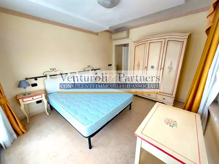 Immagine 42 di Appartamento in vendita  in via Brescia a Desenzano Del Garda