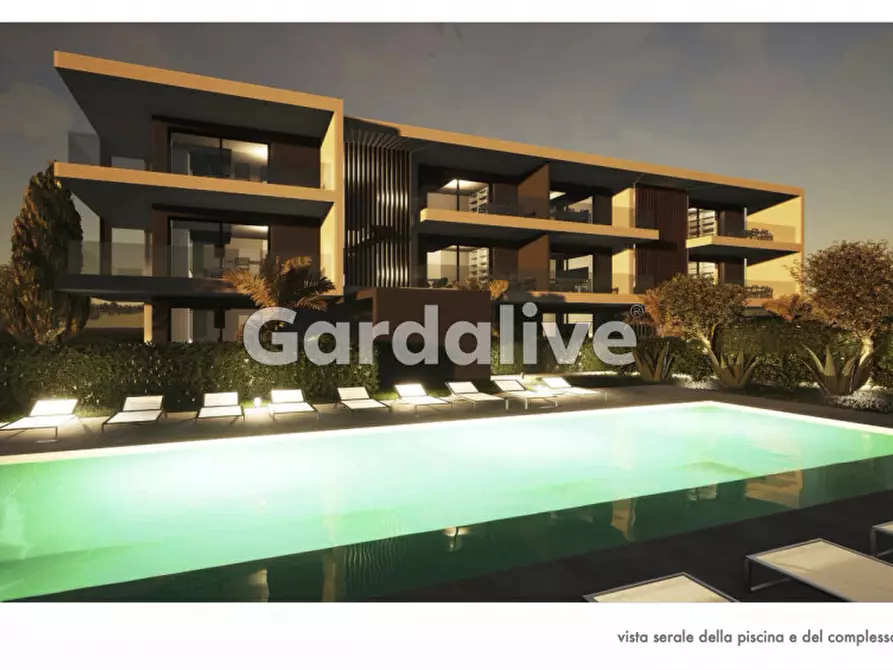 Immagine 9 di Appartamento in vendita  a Sirmione