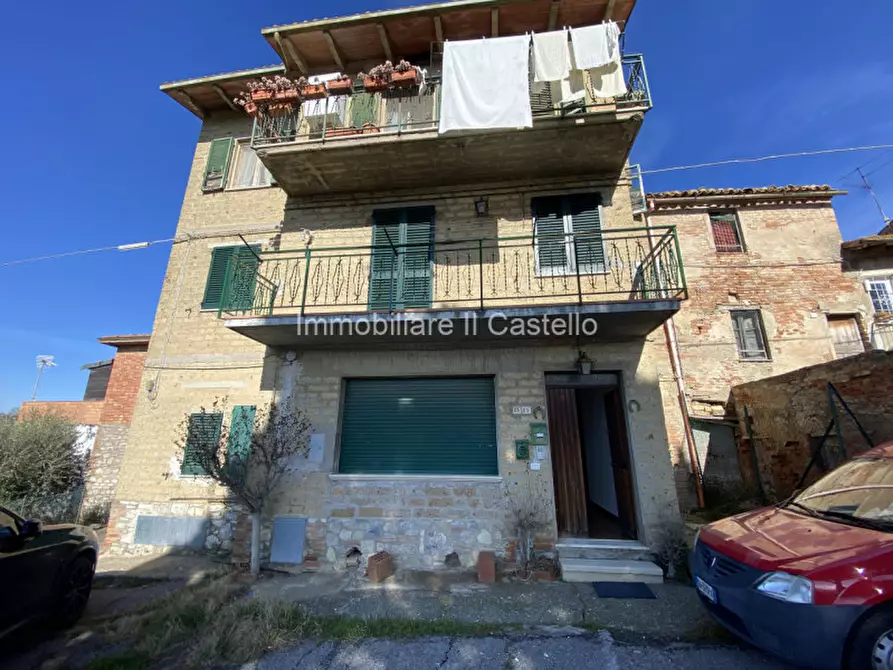 Immagine 1 di Appartamento in vendita  in via santa maria a Castiglione Del Lago