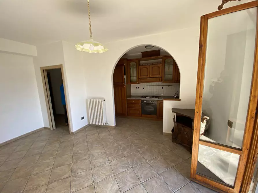 Immagine 20 di Appartamento in vendita  in via santa maria a Castiglione Del Lago