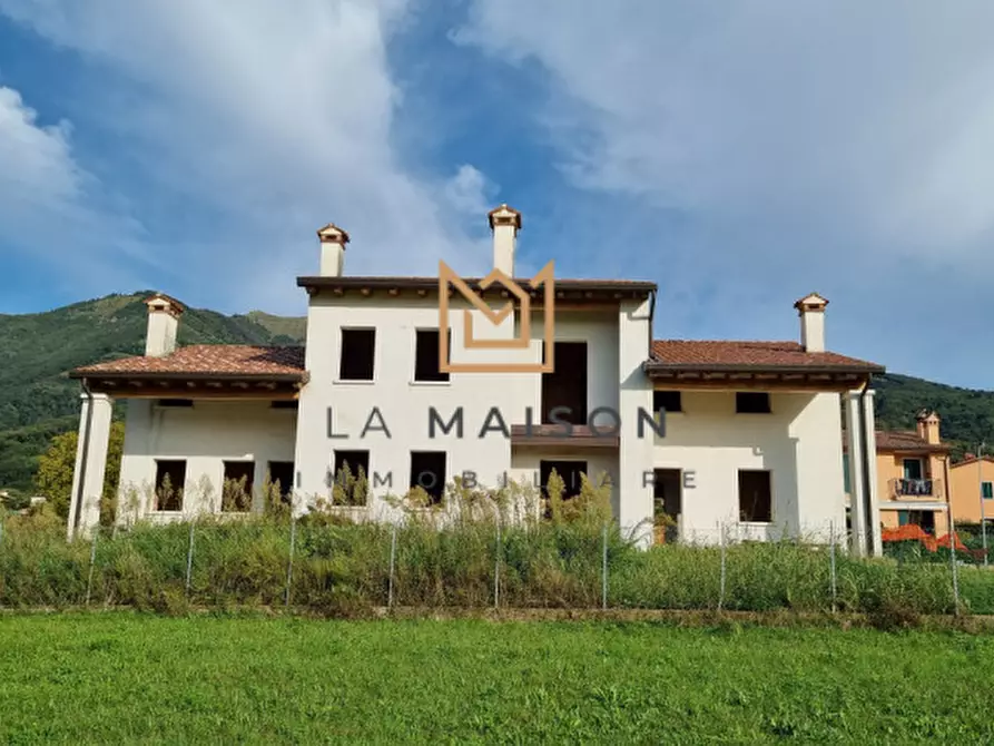 Immagine 1 di Casa bifamiliare in vendita  in via Serafin a Possagno