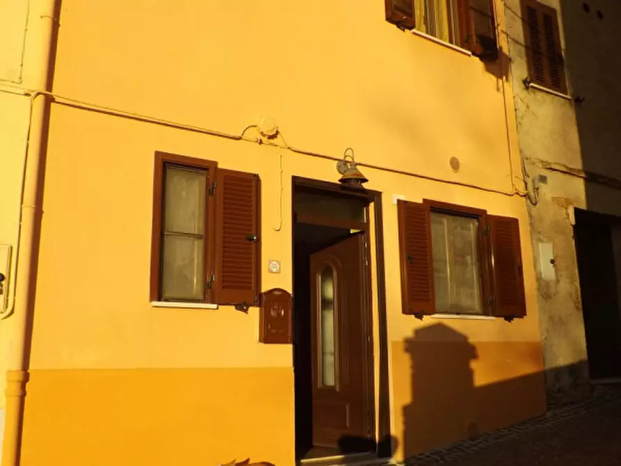 Immagine 25 di Villetta a schiera in vendita  a Barbara