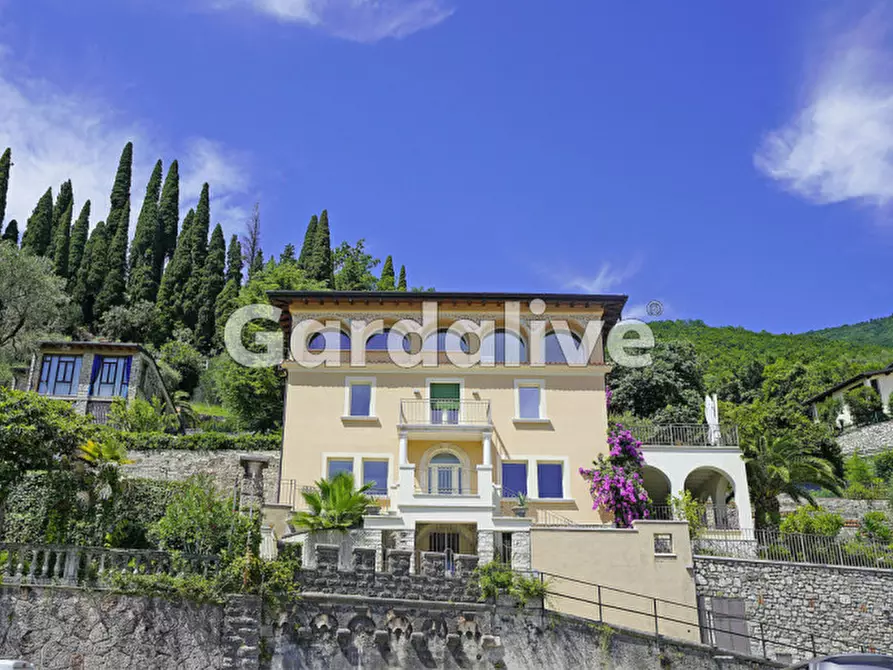 Immagine 3 di Appartamento in vendita  a Gargnano