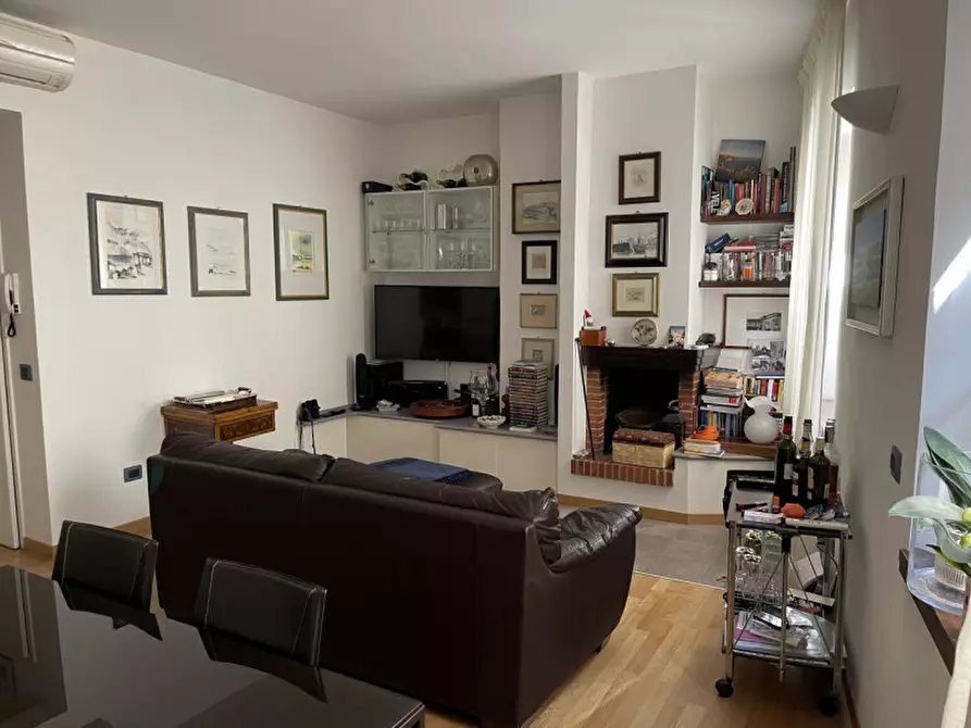 Immagine 3 di Appartamento in vendita  in Corso Garibaldi a Ancona