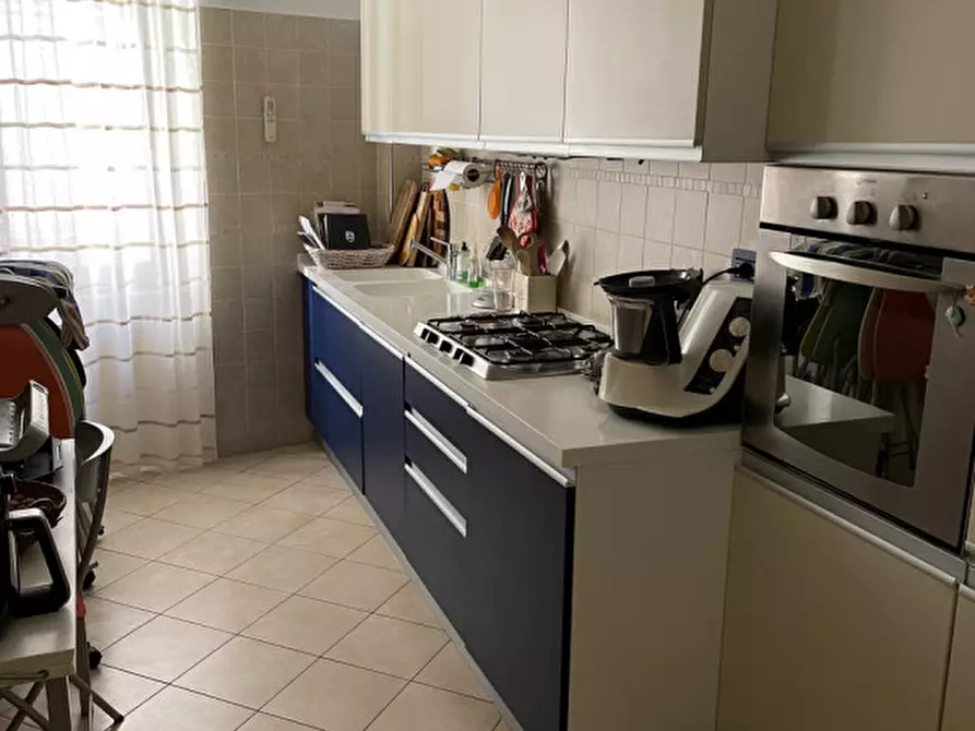 Immagine 8 di Appartamento in vendita  in Corso Garibaldi a Ancona