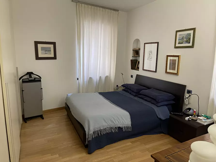 Immagine 11 di Appartamento in vendita  in Corso Garibaldi a Ancona