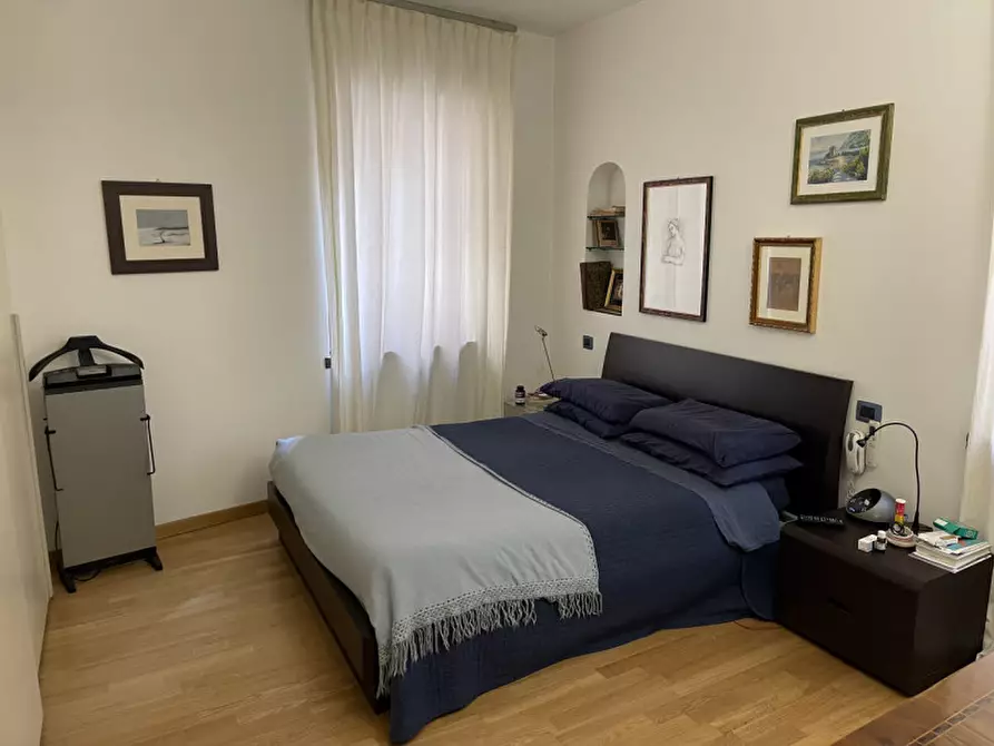 Immagine 13 di Appartamento in vendita  in Corso Garibaldi a Ancona