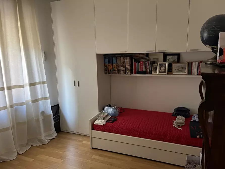 Immagine 15 di Appartamento in vendita  in Corso Garibaldi a Ancona