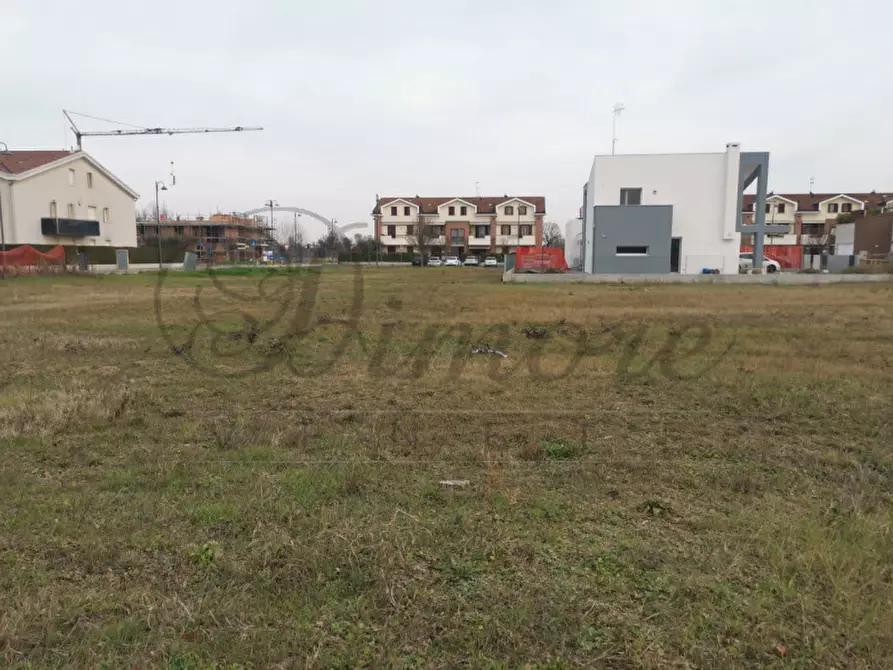 Immagine 3 di Terreno in vendita  in VIA CAVIN CASELLE a Santa Maria Di Sala