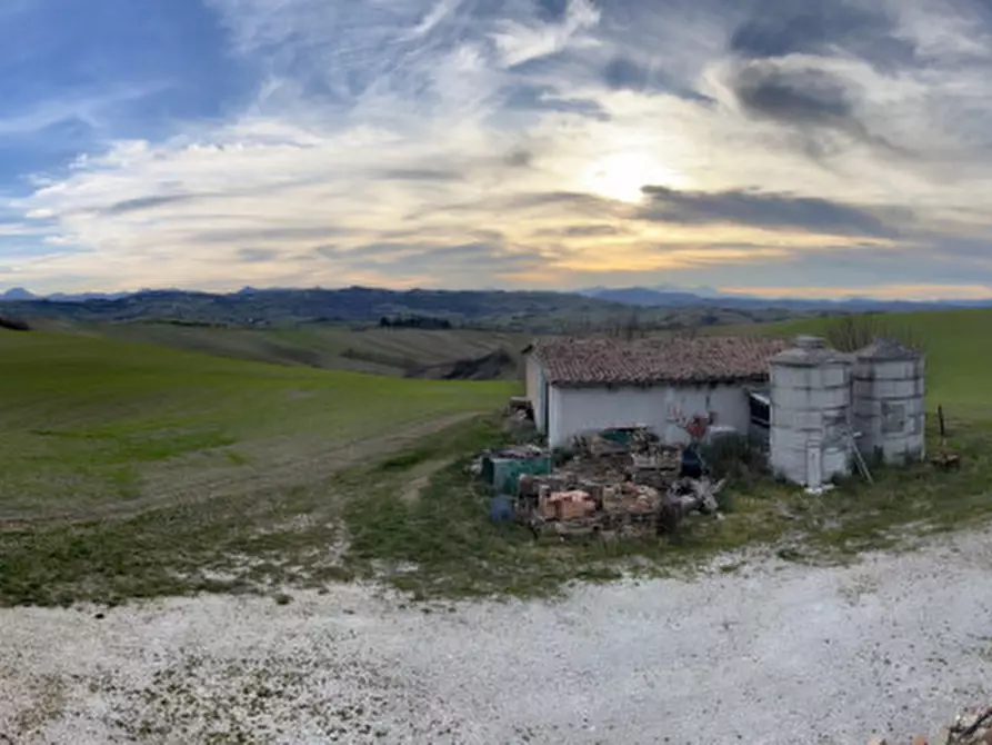 Immagine 44 di Rustico / casale in vendita  in Via San Vincenzo a Ostra