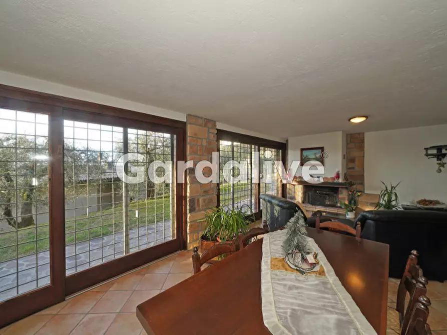 Immagine 22 di Villa in vendita  a Gardone Riviera