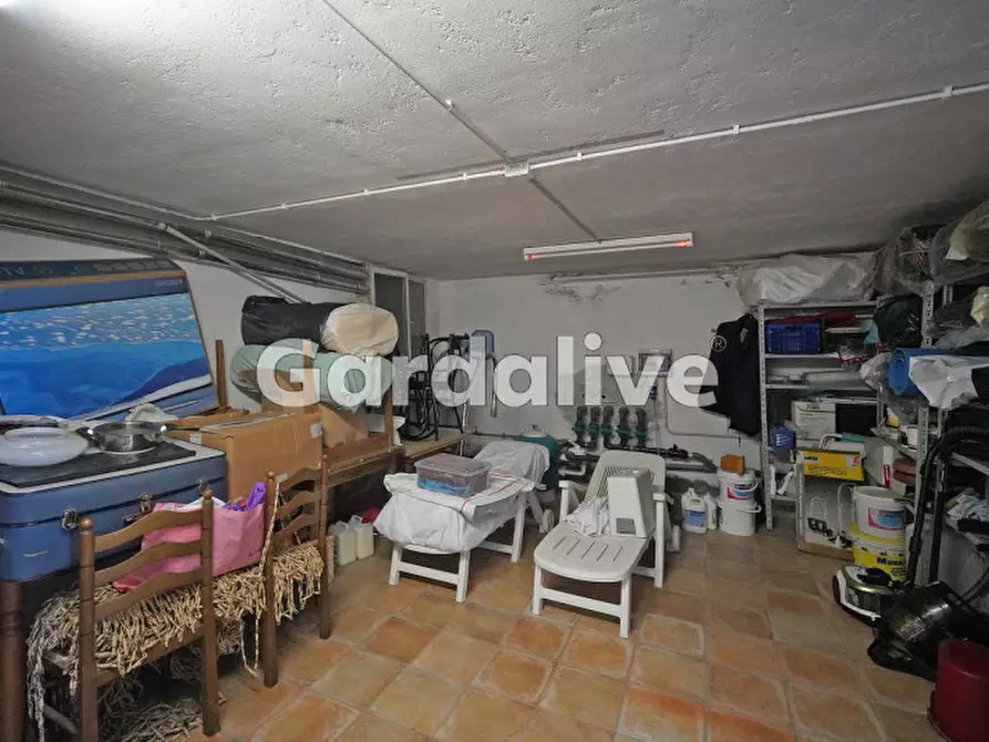 Immagine 24 di Villa in vendita  a Gardone Riviera