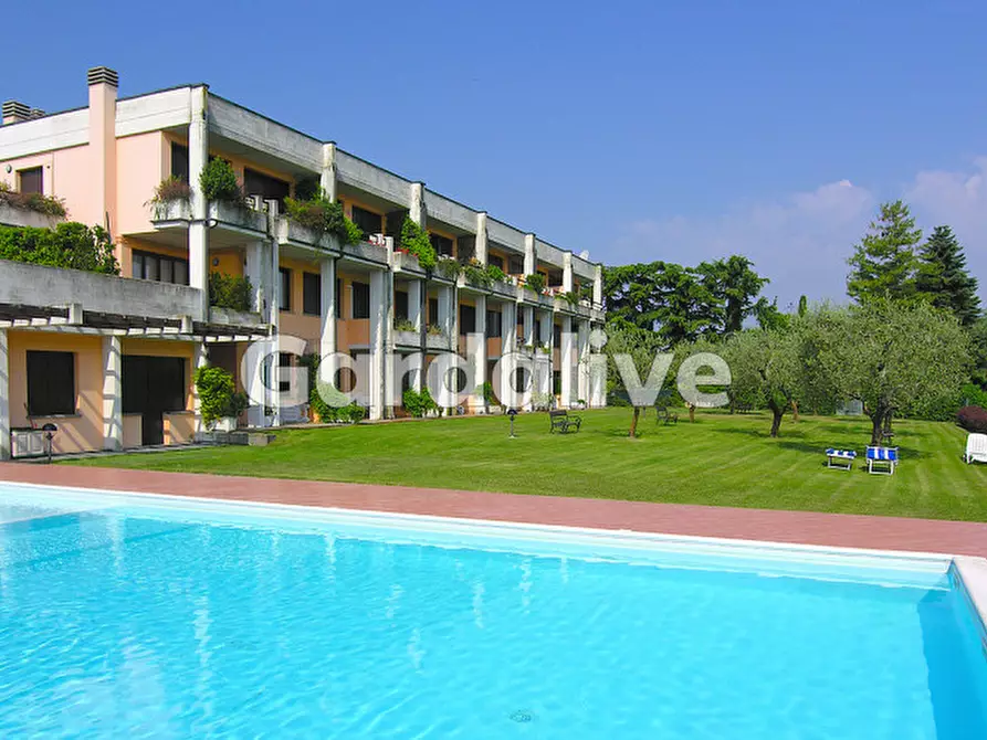 Immagine 1 di Appartamento in vendita  in Via Verona a Sirmione