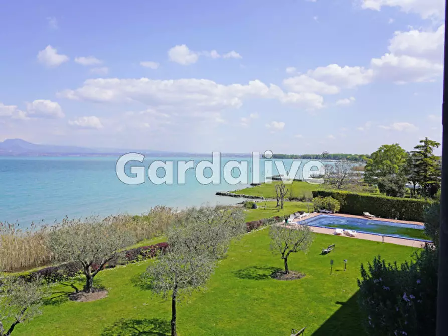 Immagine 9 di Appartamento in vendita  in Via Verona a Sirmione