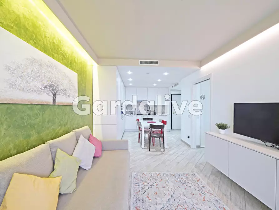 Immagine 13 di Appartamento in vendita  in Via Verona a Sirmione