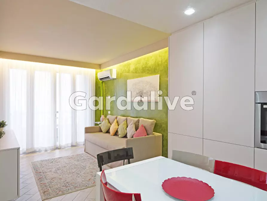 Immagine 14 di Appartamento in vendita  in Via Verona a Sirmione