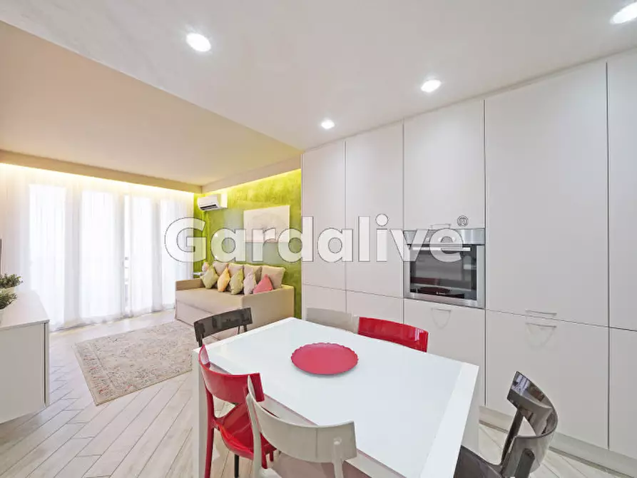 Immagine 15 di Appartamento in vendita  in Via Verona a Sirmione